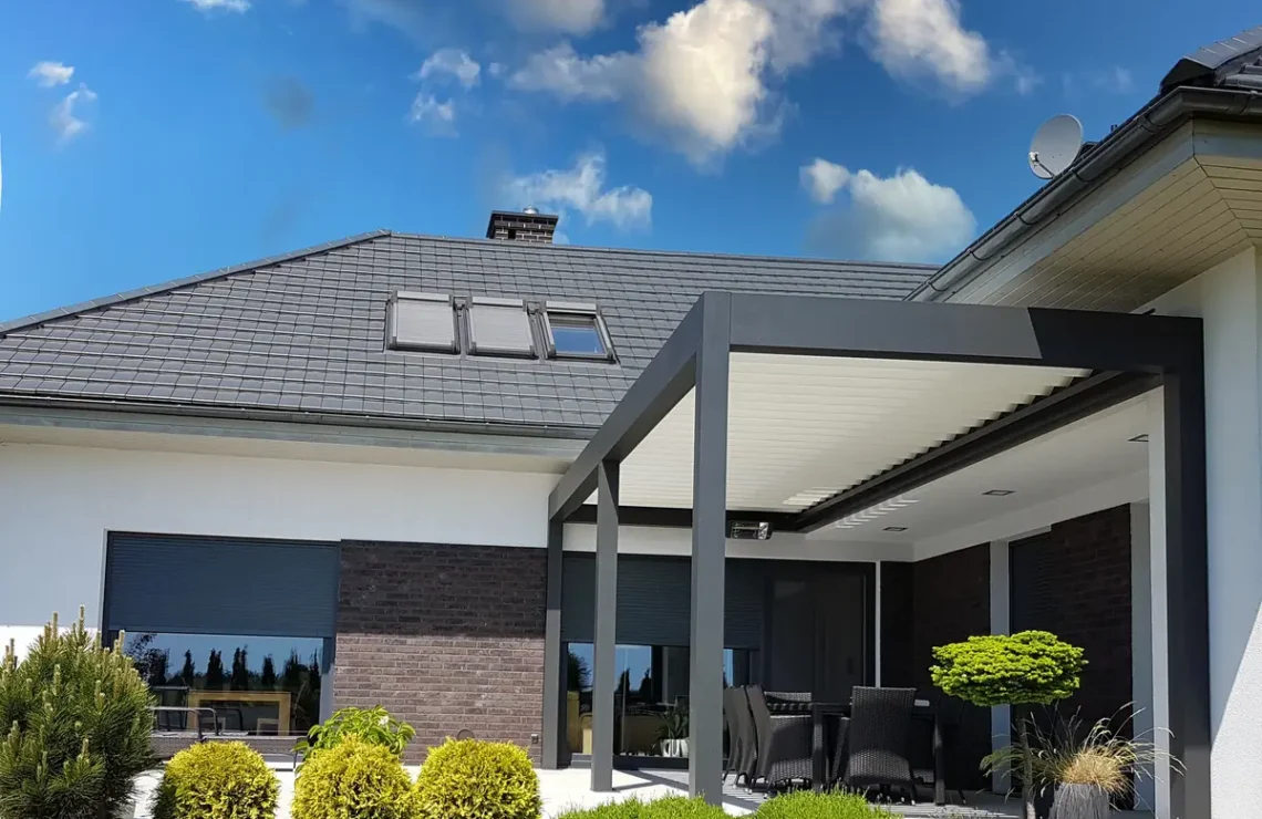 Bioklimatická pergola s naklápacími lamelami, Žilina 9